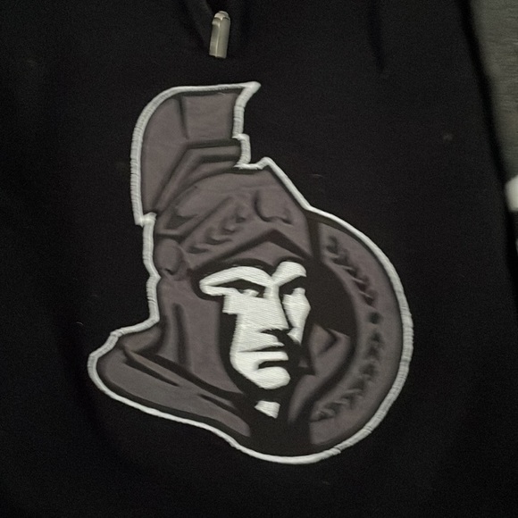 NHL Ottawa Senators sweater zip size XL - Picture 3 of 7